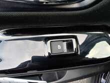 Toyota Voxy Hybrid ZS Kirameki2 - U8363