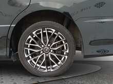 Toyota Voxy Hybrid ZS Kirameki2 - U8363