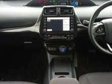 Toyota Prius S Safetyplus 2 - U8365