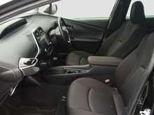 Toyota Prius S Safetyplus 2 - U8365