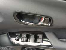 Toyota Prius S Safetyplus 2 - U8365