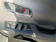Toyota Prius S - U8368
