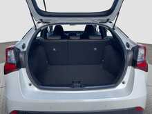 Toyota Prius S - U8368
