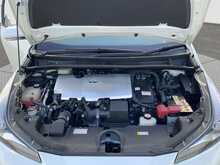 Toyota Prius S - U8368