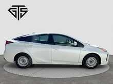 Toyota Prius S - U8368