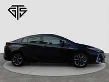 Toyota PRIUS PHV A - U8369