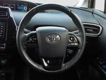 Toyota PRIUS PHV A - U8369