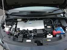 Toyota PRIUS PHV A - U8369