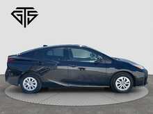 Toyota Prius S - U8371