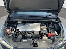 Toyota Prius S - U8371