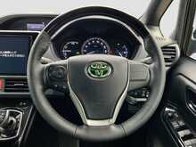 Toyota ESQUIRE HYBRID Hybrid Gi BlackTailored - U8372