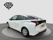 Toyota Prius S - U8373