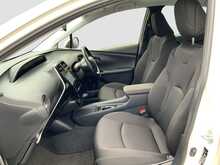 Toyota Prius S - U8373