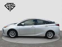 Toyota Prius S - U8375