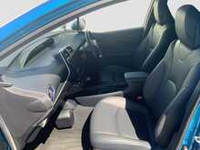 Toyota Prius S Touring-Selection - U8377