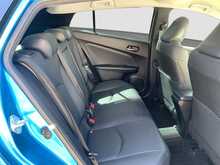 Toyota Prius S Touring-Selection - U8377
