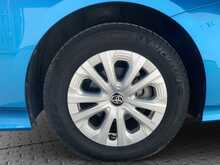 Toyota Prius S Touring-Selection - U8377