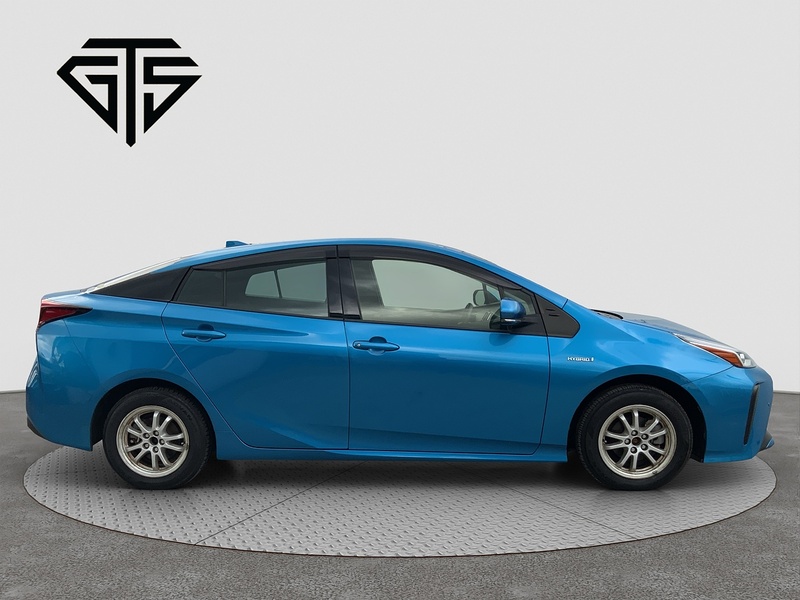 Toyota Prius S - U8378