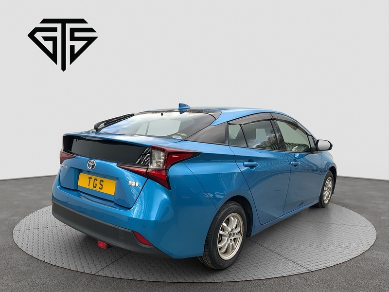 Toyota Prius S - U8378