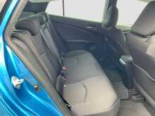 Toyota Prius S - U8378