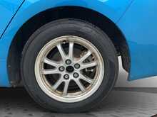 Toyota Prius S - U8378