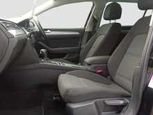 Volkswagen Passat TDI SE Nav - U8379