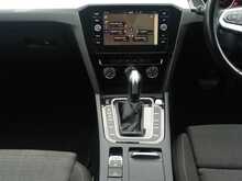 Volkswagen Passat TDI SE Nav - U8379