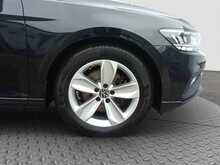 Volkswagen Passat TDI SE Nav - U8379