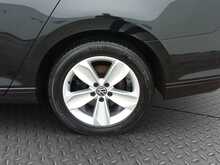 Volkswagen Passat TDI SE Nav - U8379