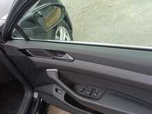 Volkswagen Passat TDI SE Nav - U8379