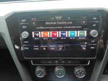 Volkswagen Passat TDI SE Nav - U8379