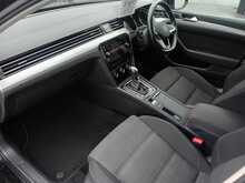Volkswagen Passat TDI SE Nav - U8379