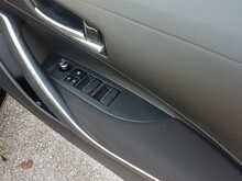 Toyota Corolla VVT-h Icon - U8386