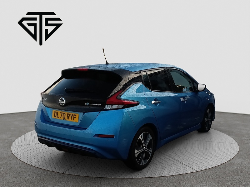 Nissan Leaf Tekna - U8397