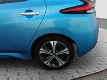 Nissan Leaf Tekna - U8397