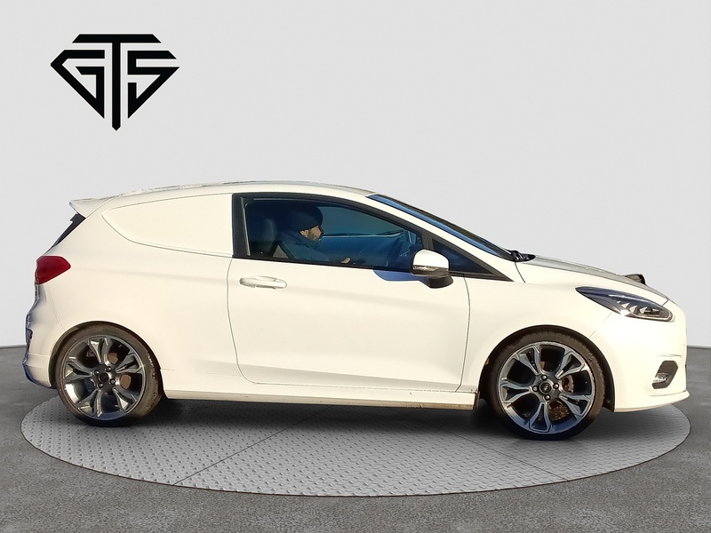 Ford Fiesta Van T EcoBoost Sport - U8403