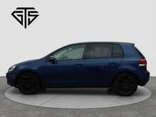 Volkswagen Golf  - U8404