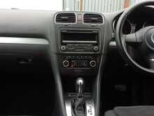 Volkswagen Golf  - U8404