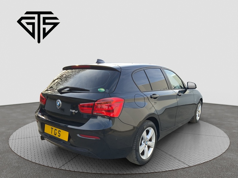 BMW 118D 118d Sports - U8405