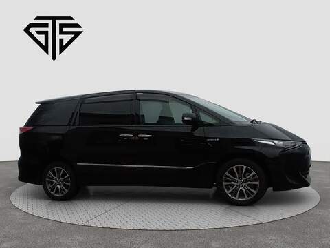 Hybrid Aeras 4WD MPV 2.4 Automatic Petrol Hybrid