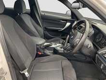 BMW 120I 120i M-Sports - U8407