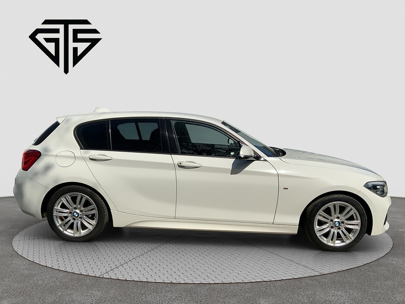 BMW 120I 120i M-Sports - U8407