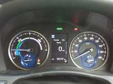 Toyota Alphard Hybrid X - U8409
