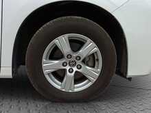 Toyota Alphard Hybrid X - U8409