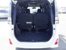 Toyota Voxy Hybrid ZS Kirameki2 - U8410