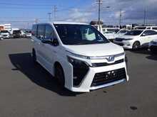Toyota Voxy Hybrid ZS Kirameki2 - U8410