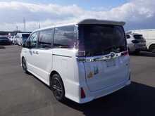 Toyota Voxy Hybrid ZS Kirameki2 - U8410