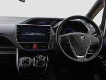 Toyota Voxy Hybrid ZS Kirameki2 - U8410