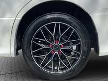 Toyota Voxy Hybrid ZS Kirameki2 - U8410
