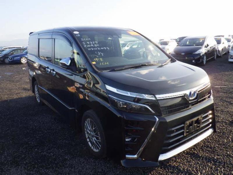 Toyota Voxy Hybrid ZS Kirameki2 - U8412